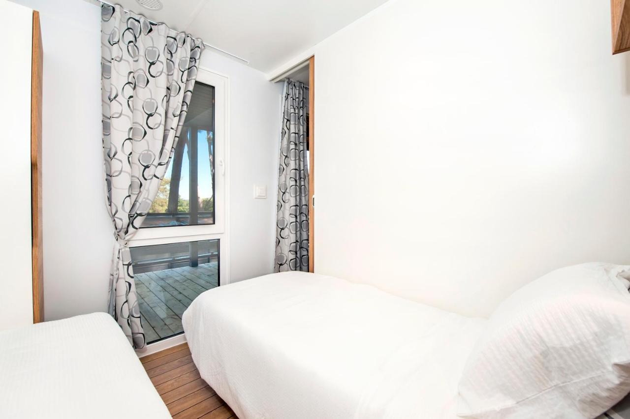 Pineta Mobile Home In Porton Biondi Camp Rovinj Buitenkant foto