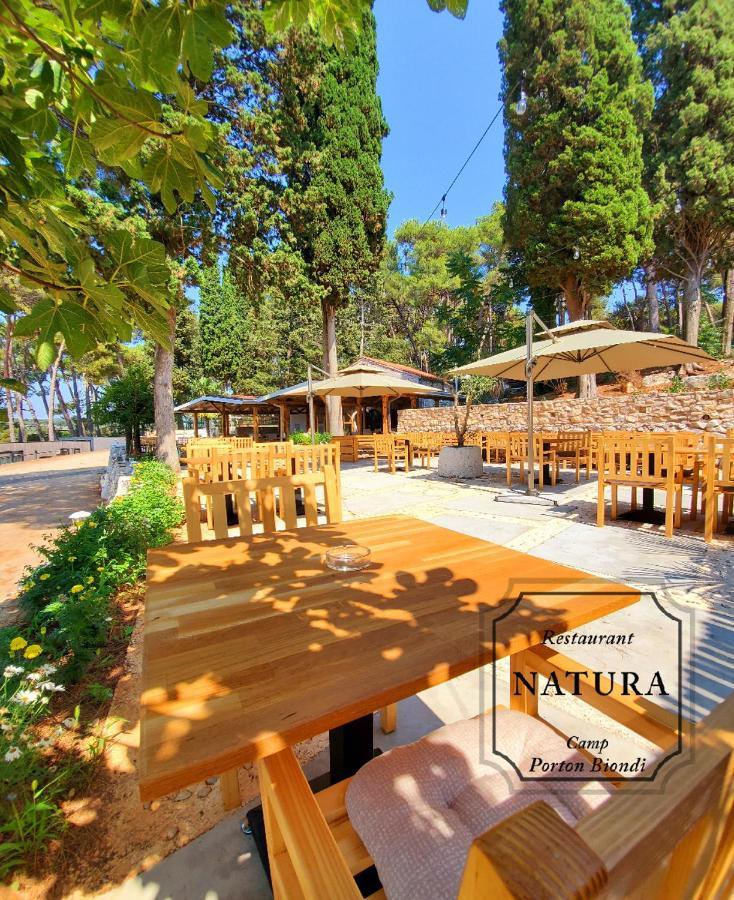 Pineta Mobile Home In Porton Biondi Camp Rovinj Buitenkant foto